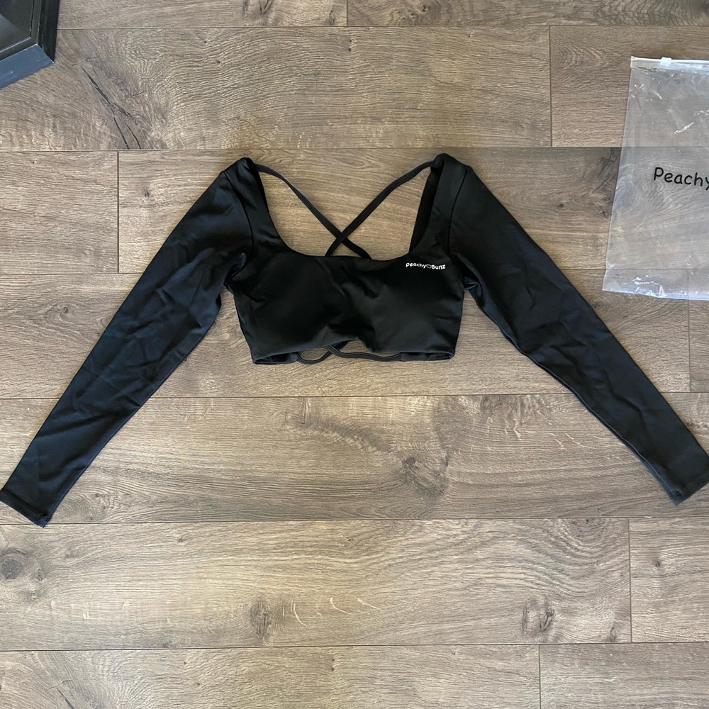 Peachy Bunz black workout top